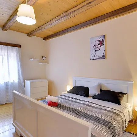 Holiday home Rustikale Und Moderne Steinfinca Mit Zwei Parkplaetzen