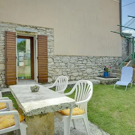 Rustikale Und Moderne Steinfinca Mit Zwei Parkplaetzen 別荘 Orihi